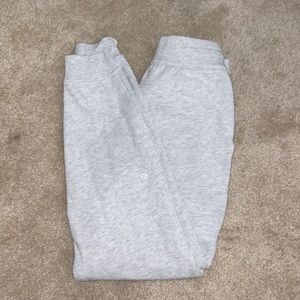 grey lulu lemon joggers